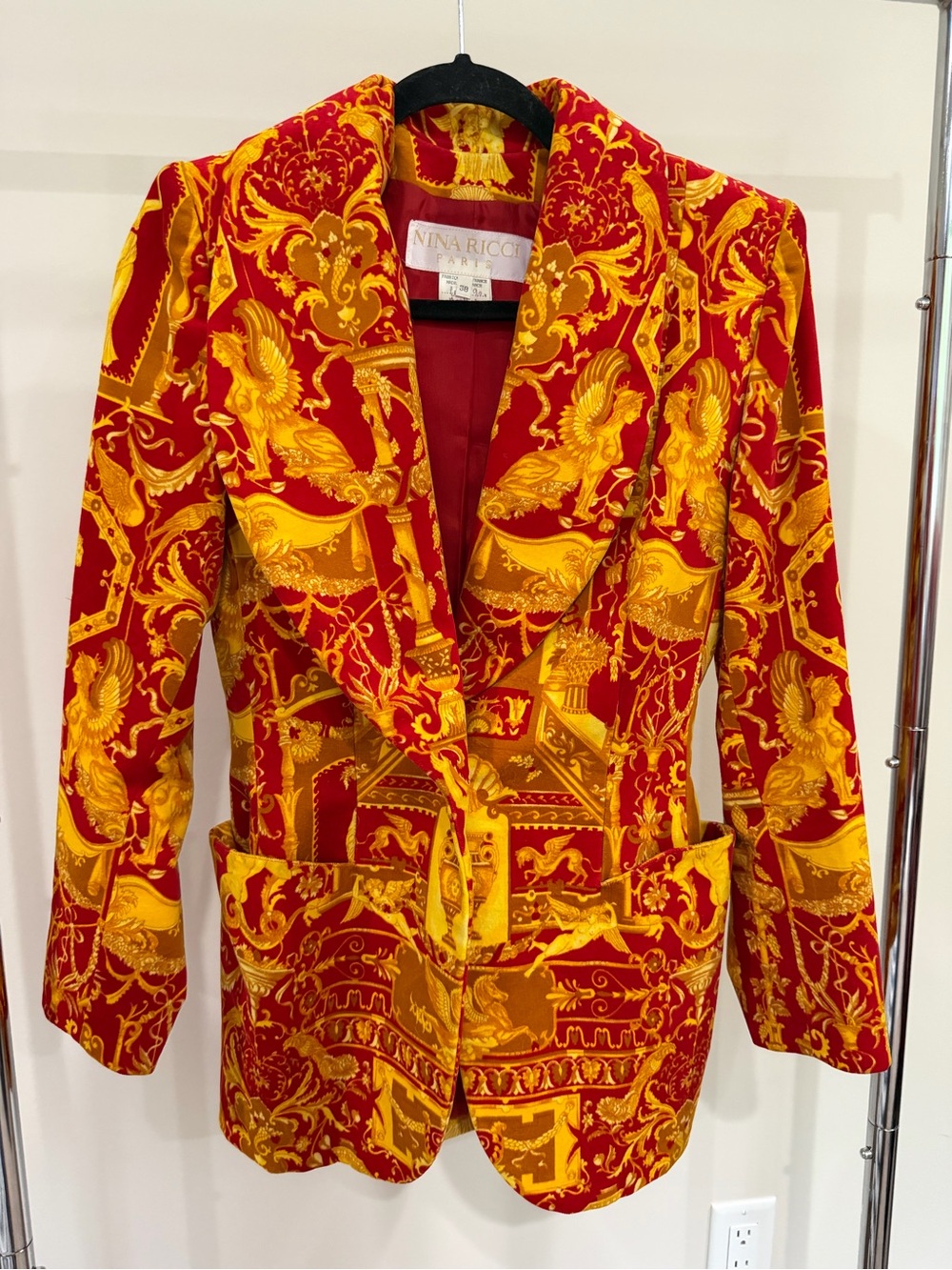 Vintage 80s/90s Nina Ricci Haute Boutique
Baroque Griffin Print Blazer size 38